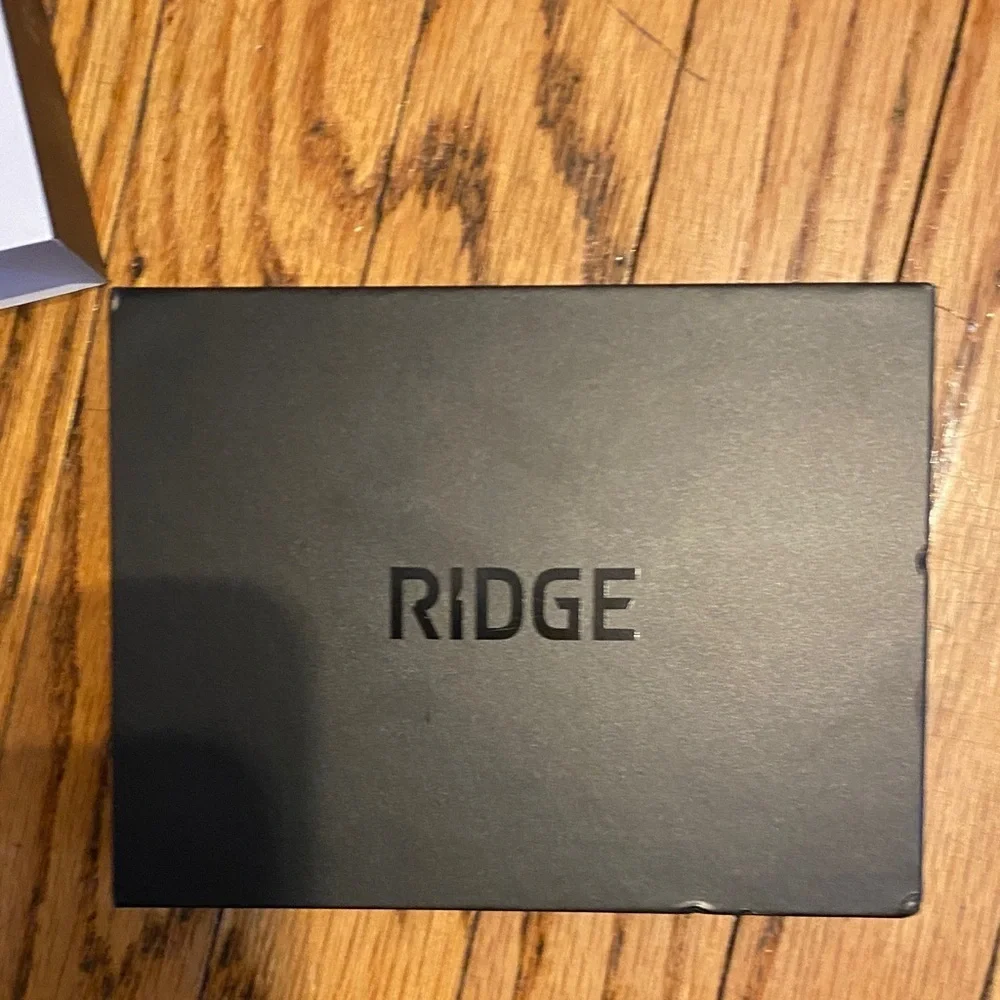 Ridge Billfold Wallet in Black Leather